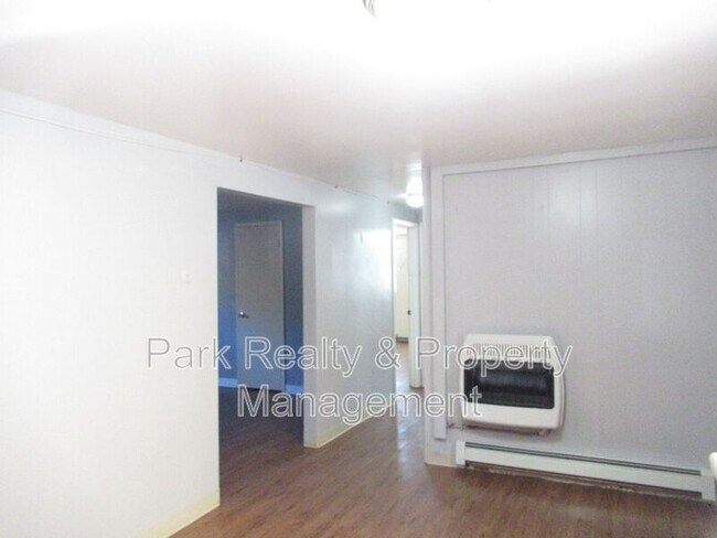 Foto del edificio - 3900.5 W 24th Ave