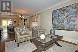 Building Photo - 484 Merton St