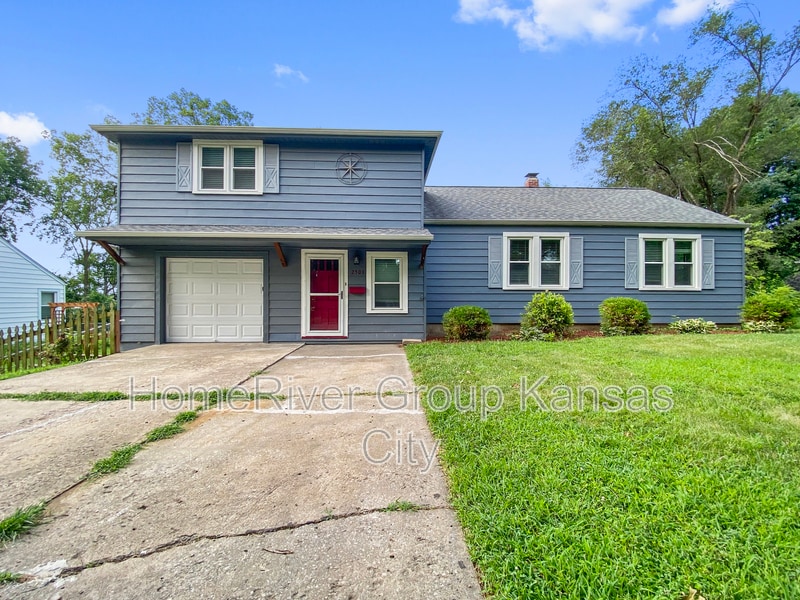 Foto principal - 2501 NE 52 St