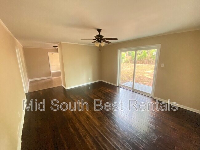 Building Photo - 4748 Wooddale Ave