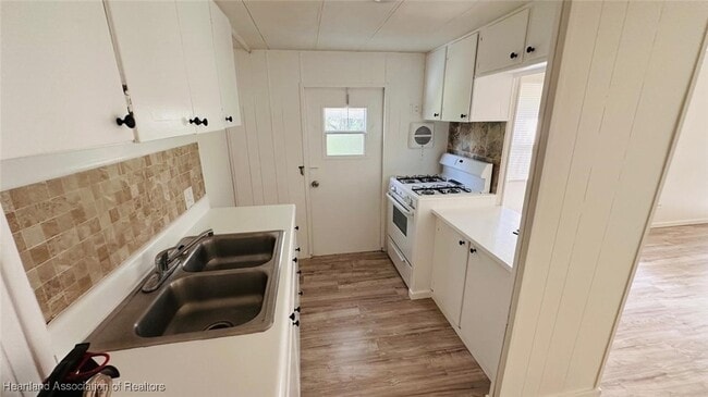 Foto del edificio - 4701 Ferdinand Ave