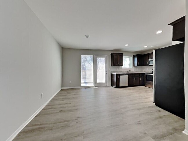 Building Photo - 21722 Southcreek Ct