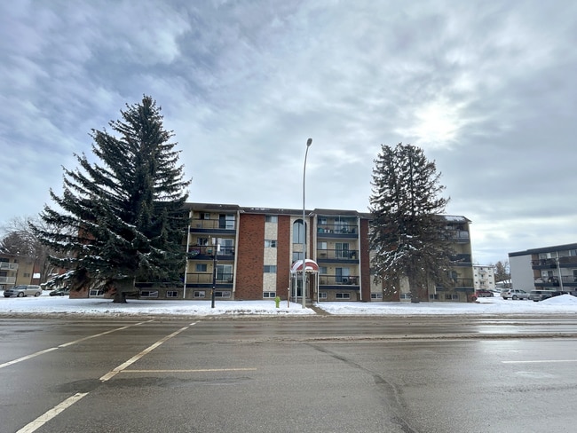 Building Photo - Mainstreet Waskasoo Apartments