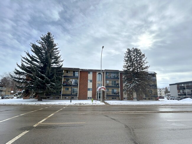 Photo du bâtiment - Mainstreet Waskasoo Apartments