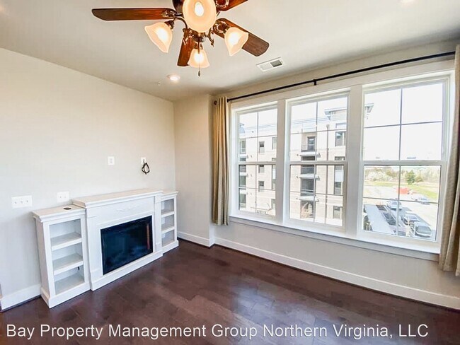 Building Photo - 2 br, 2 bath House - 2329 Wind Charm St #304
