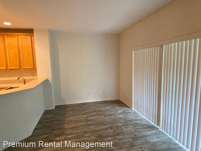Building Photo - 2 br, 2.5 bath House - 3447 Victoria Pines...