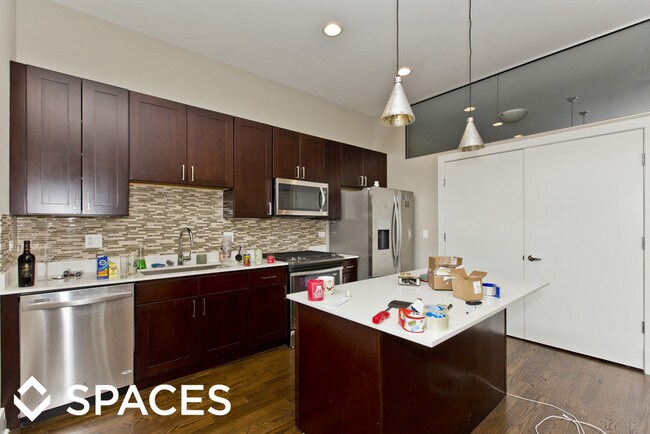 Foto del edificio - 4601 N Ravenswood Ave