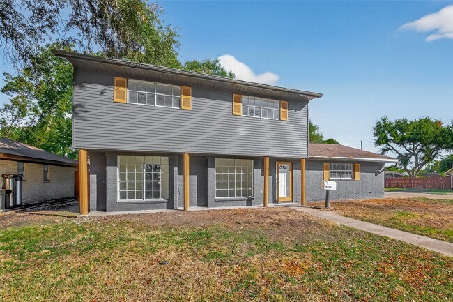 Foto del edificio - 2015 N Fisher Ct