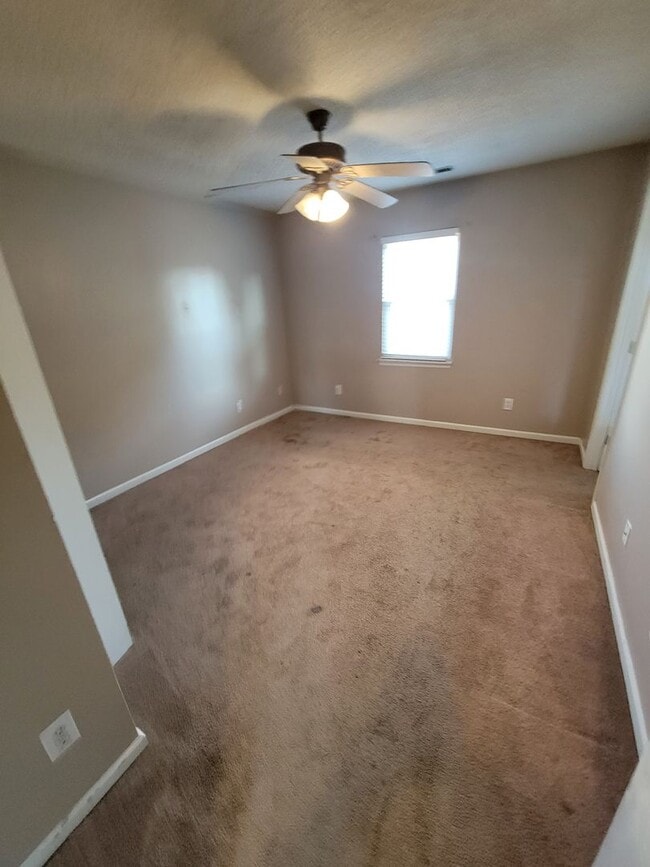 Building Photo - 3 Bedroom Home In Deerfield Jacksonville!!!!