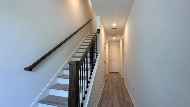 Foto del edificio - 8454 Sperry St