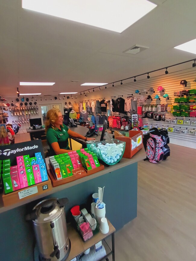 Full Pro Shop - 24 N Bobwhite Rd