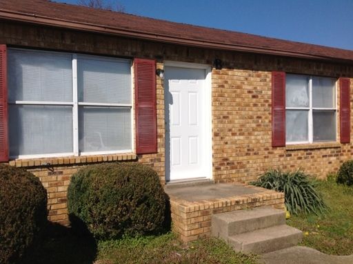 Primary Photo - 427 Lawson Rd