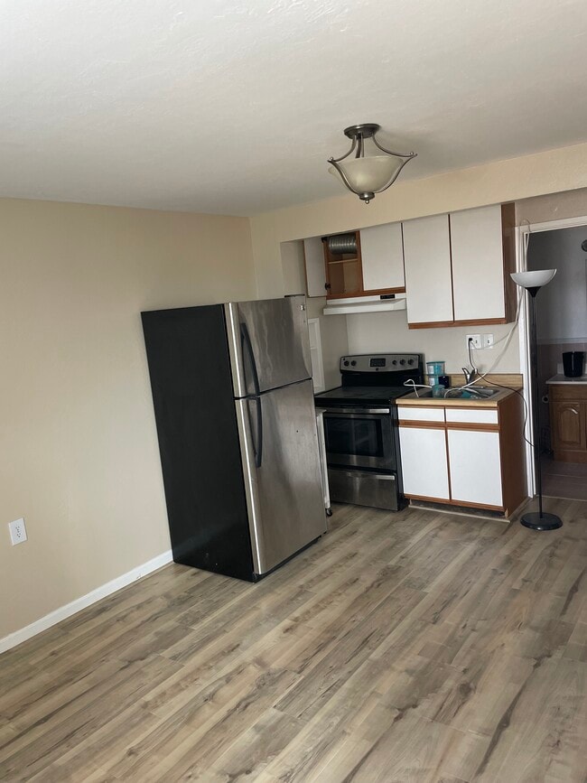 Foto del edificio - 279 Oakridge Dr