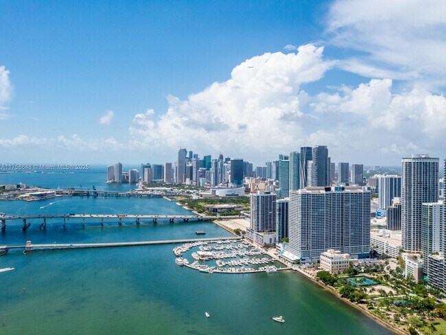 Foto del edificio - 1800 N Bayshore Dr