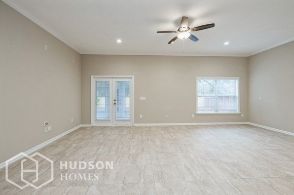 Building Photo - NOW AVAILABLE! - 7049 Vida Ln, Jacksonvill...
