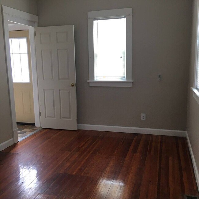 Foto del edificio - 4 Bedroom/2.5 bath home