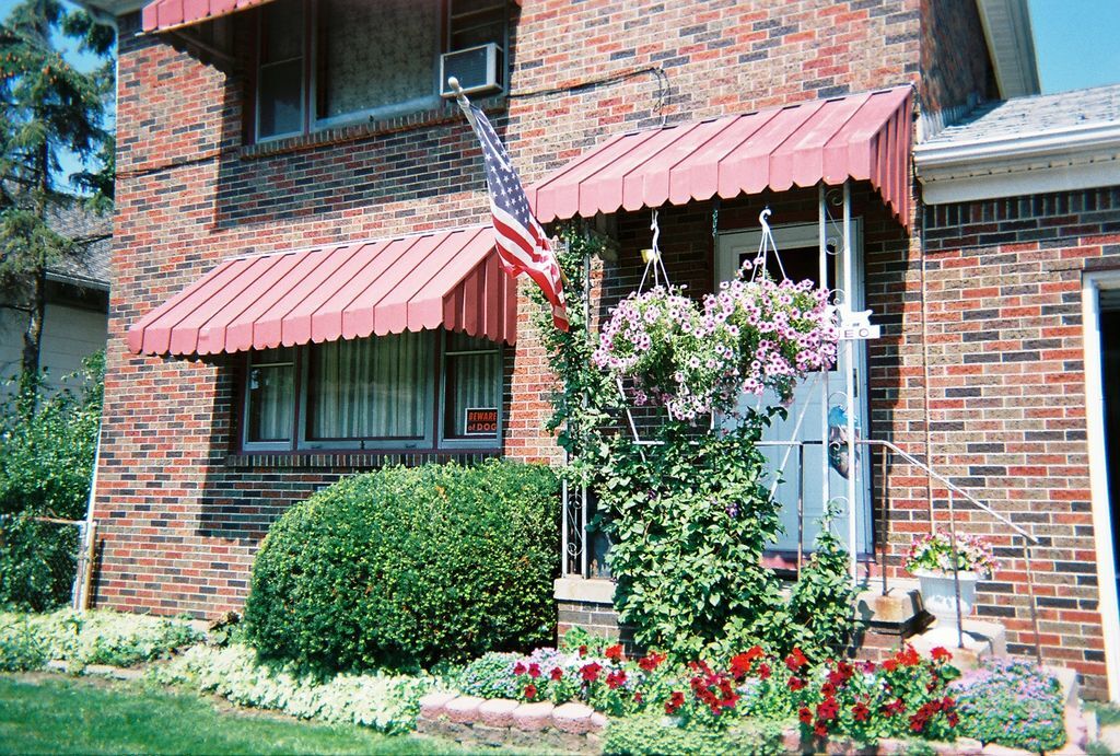 639 Englewood Avenue Unit Upper, Buffalo, NY 14223 Apartments in