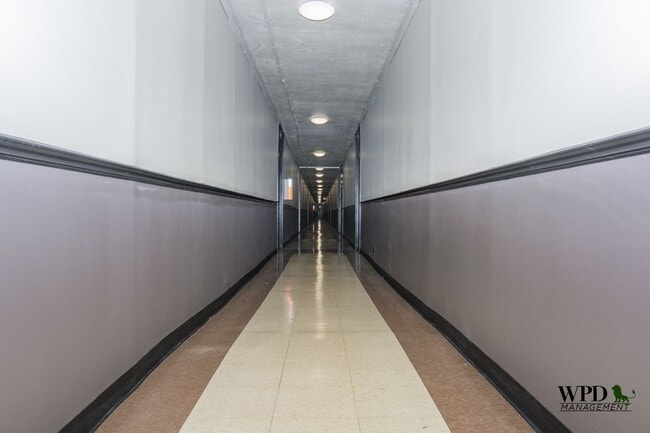 Foto del edificio - 6521 S Lowe Ave