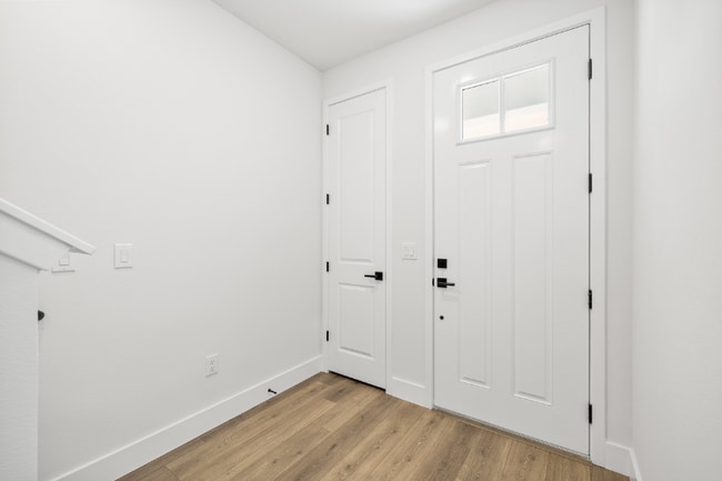 Building Photo - 6605 N Nebraska Ave