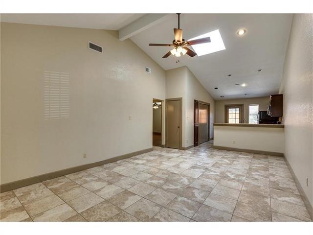 Foto del edificio - 2921 Clover Ln