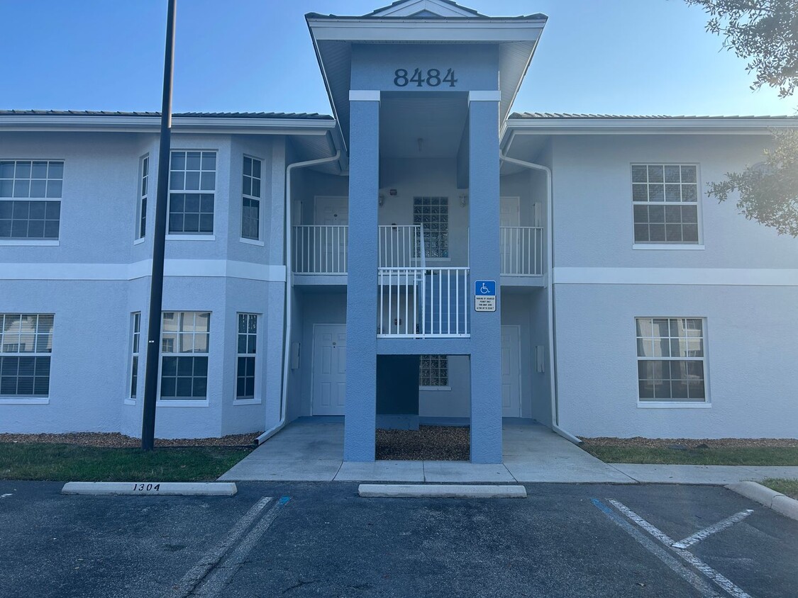 Primary Photo - 3/2 Condo off Six Mile Cypress