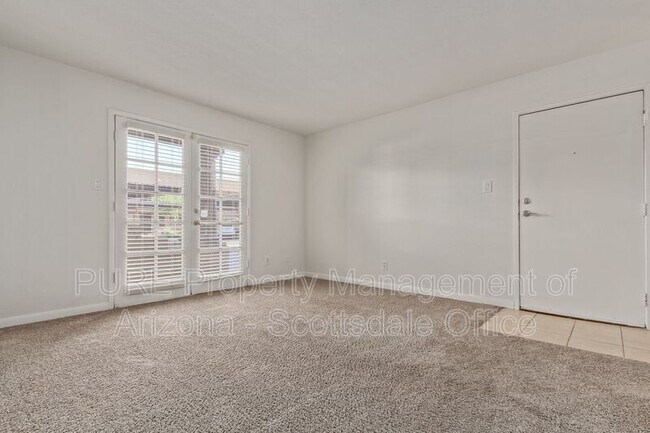 Foto del edificio - 5995 N 78th St