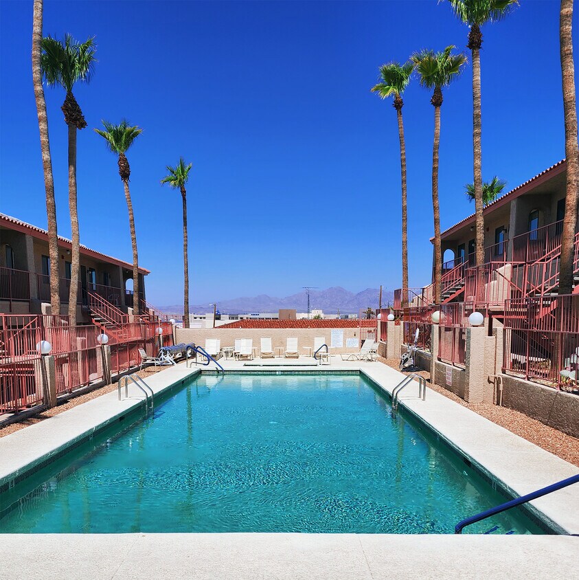 1957 Mesquite Ave Unit Superb Location Condo, Lake Havasu City, AZ