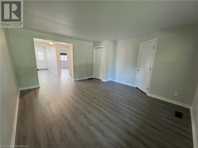 Building Photo - 100 Lake Ave Dr