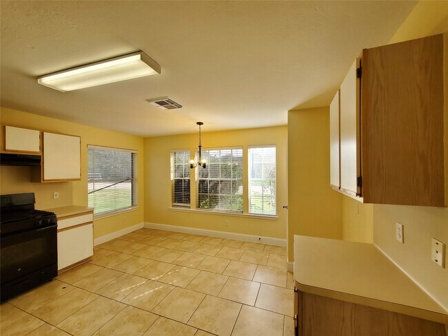 Foto del edificio - 1413 Bridle Path