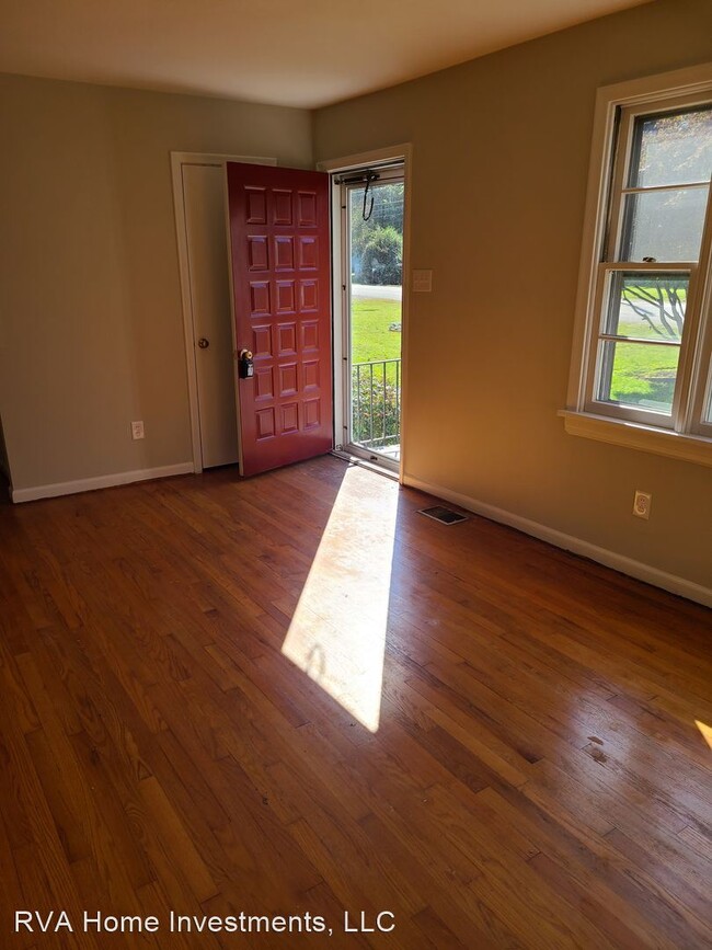 Building Photo - 3 br, 1 bath House - 1102 Southbury Avenue