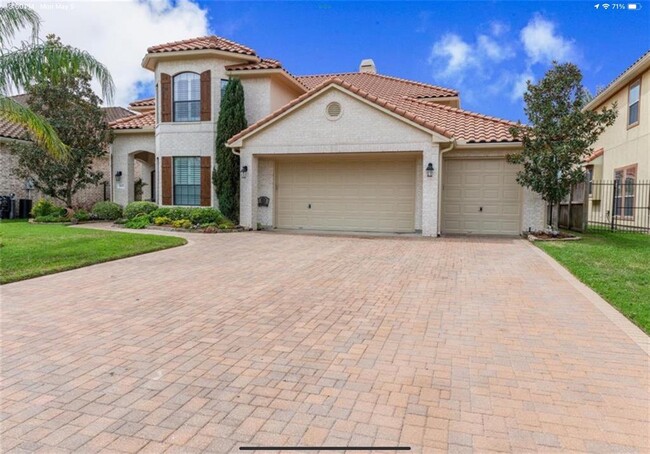 Building Photo - 18422 Windsor Lakes Dr