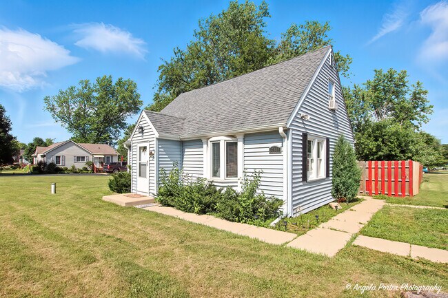 Foto del edificio - 37319 Granada Blvd