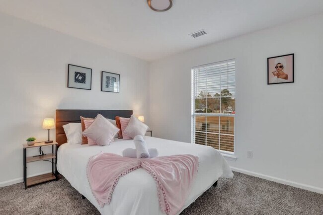 Foto del edificio - 286 Teal Lake Dr