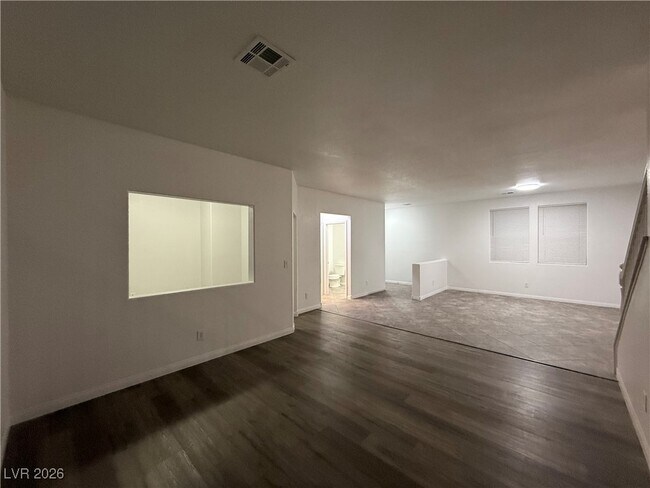 Foto del edificio - 661 Newquay Ct