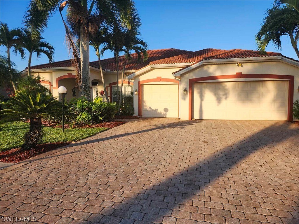 Primary Photo - 2235 Grove Dr