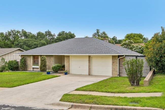 Building Photo - 2717 Charlesworth Dr