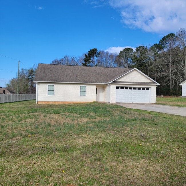 Building Photo - 202 Cathey Rd