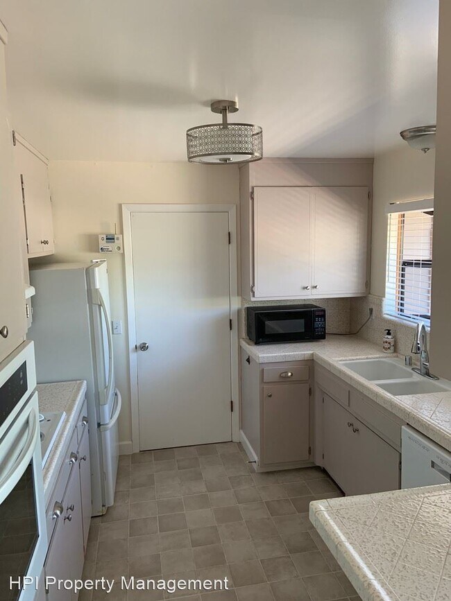 Building Photo - 3 br, 2 bath House - 2426 Neotomas Lane