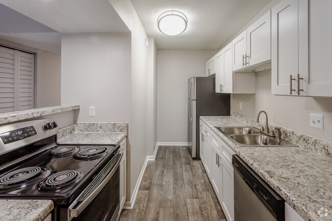 Kitchen Area - Sandpiper - Planters Trace Apartment Homes