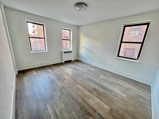 Foto del edificio - 1 bedroom in BRONX NY 10456