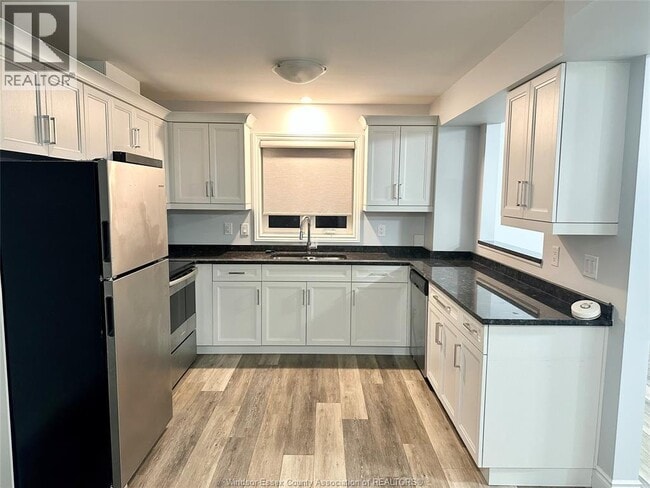 Building Photo - 204 Beechwood Dr