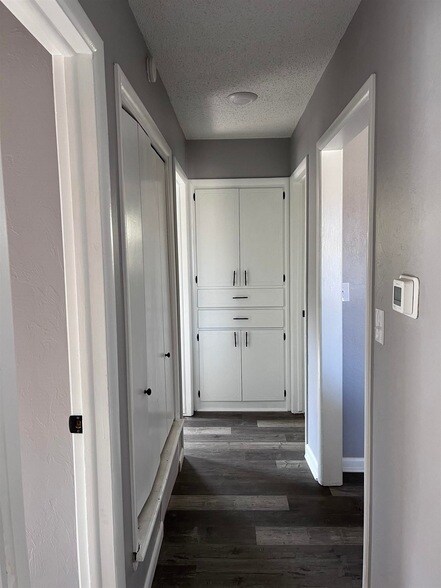 Building Photo - 3115 Brooks Drive
