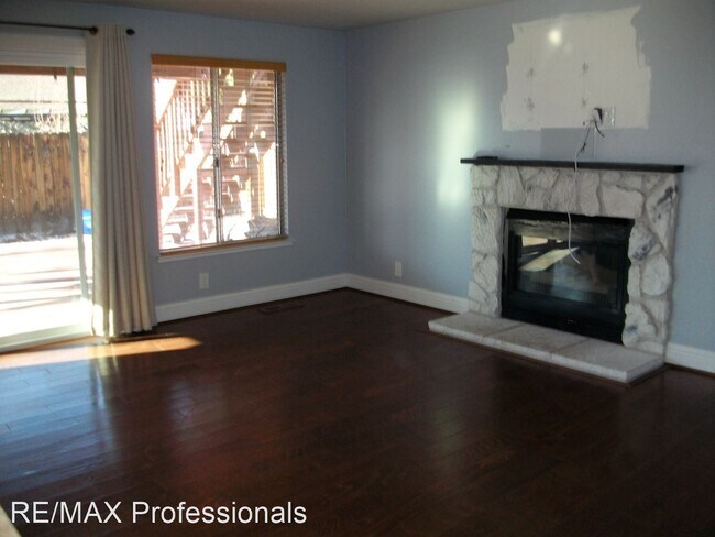 Foto del edificio - 4 br, 3 bath House - 941 Railborne Ct.