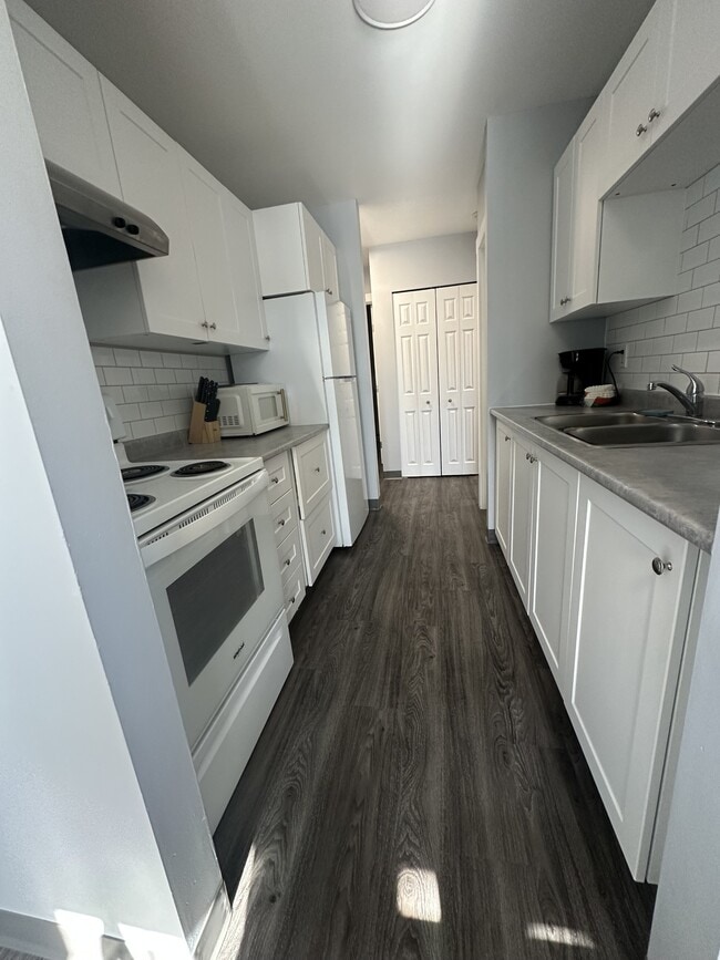 Building Photo - 4545 Veterans Way