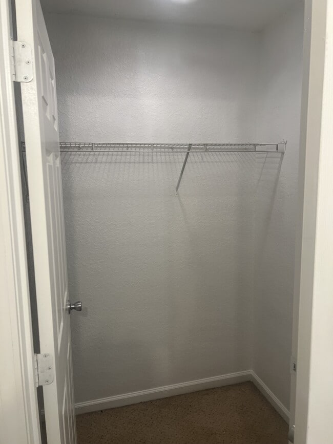 Building Photo - 6039 E Adams St