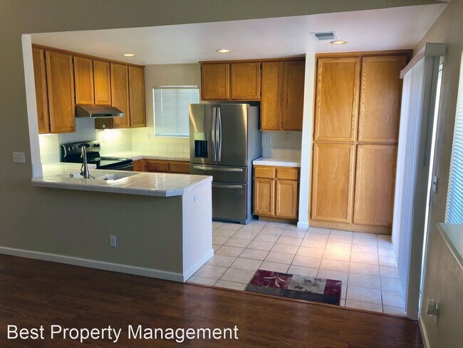 Building Photo - 4 br, 2 bath House - 955 Coventry Cir