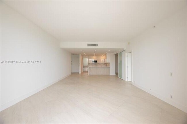 Building Photo - 201 Crandon Blvd