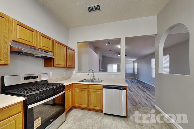 Foto del edificio - 6709 La Rocca Rd NW