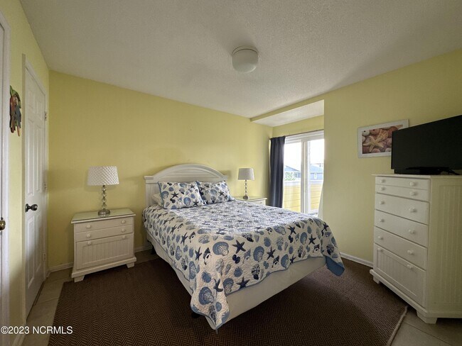 Foto del edificio - 1509 Carolina Beach Ave N