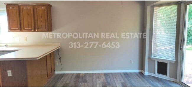 Foto del edificio - 32380 Brown St